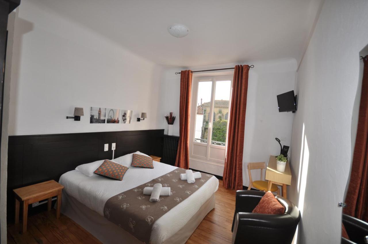 Hotel Cote Basque 2*
